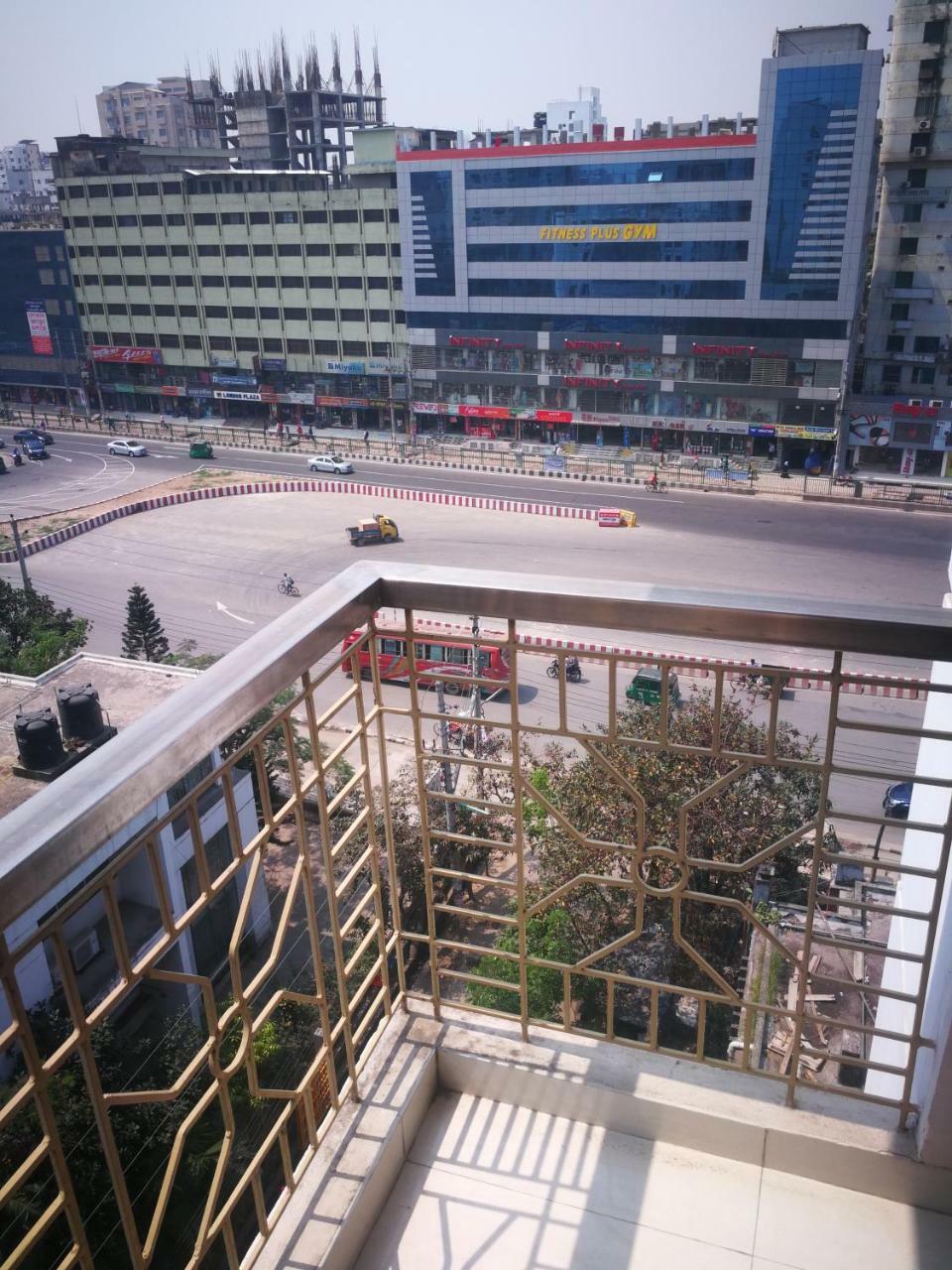 Rajanigandha Family Suites Dhaka Ngoại thất bức ảnh